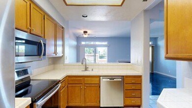 7254 Shoreline Dr in San Diego, CA - Building Photo - Building Photo