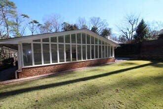 4104 N Ivy Rd NE in Atlanta, GA - Building Photo - Building Photo