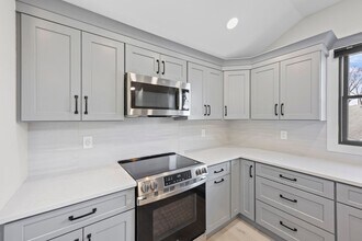 42 Lamport Ave in Port Jefferson Station, NY - Building Photo - Building Photo