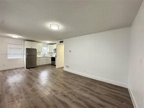 2910 Pierce St in Hollywood, FL - Building Photo - Building Photo