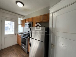 302 S 12th St, Unit 6 in New Castle, IN - Foto de edificio - Building Photo