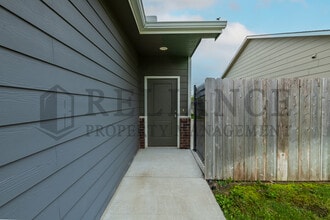 1615 E Horstmann Ct in Andover, KS - Building Photo - Building Photo