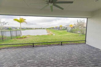 11750 SW Poseidon Way in Port St. Lucie, FL - Building Photo - Building Photo