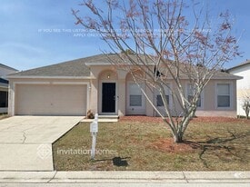 5882 Windridge Dr, Unit 15 in Winter Haven, FL - Building Photo