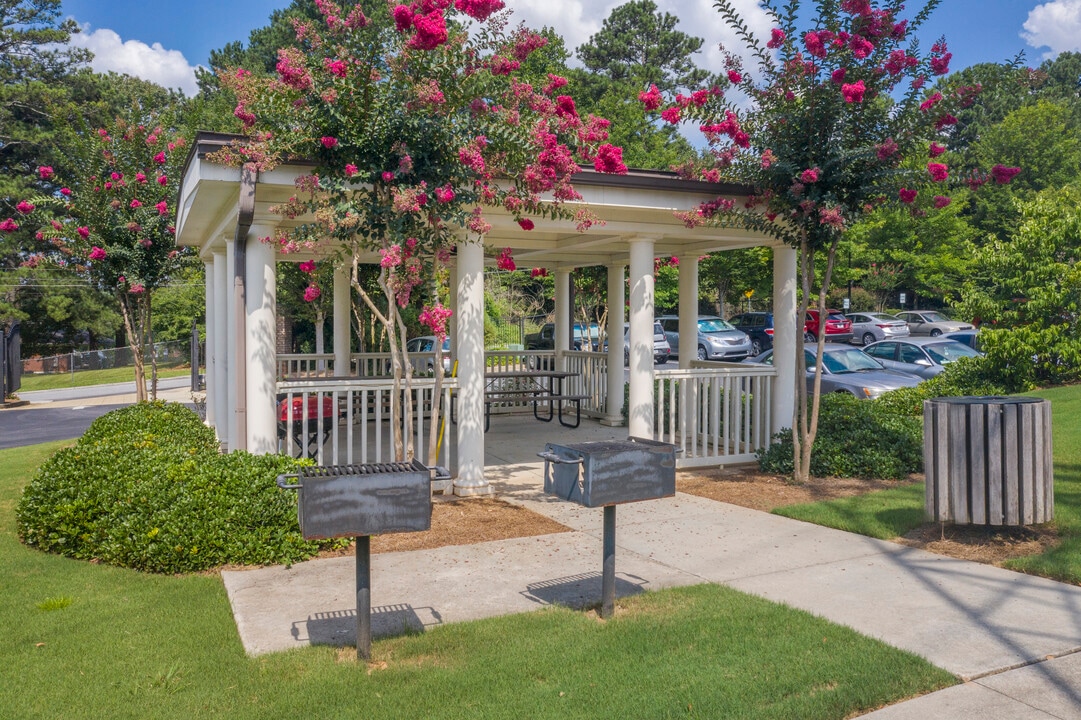 Galleria Manor Senior Apartments in Smyrna, GA - Foto de edificio