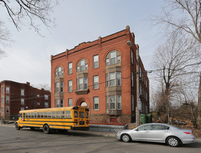 Citiview Apartments in Hartford, CT - Building Photo - Building Photo