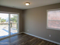 7019 Sound Dr in Emerald Isle, NC - Building Photo - Building Photo