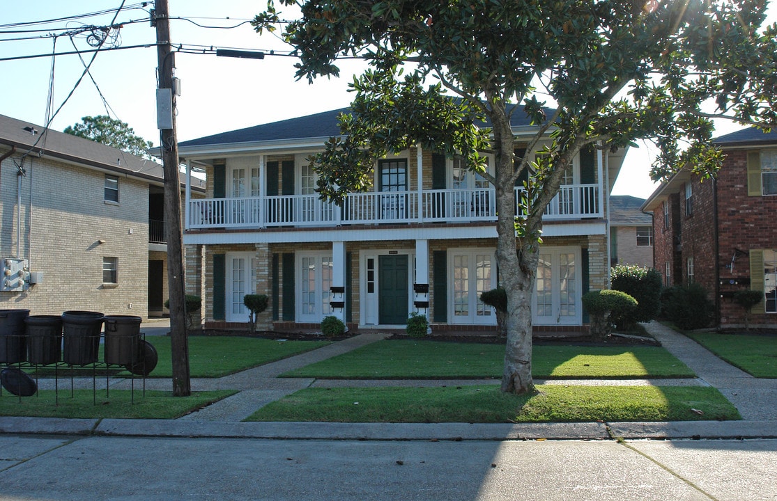 3403 N Woodlawn Ave in Metairie, LA - Building Photo