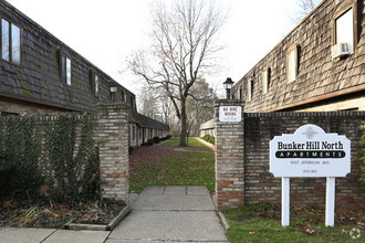 White Woods Apartments and Townhouses in Ashtabula, OH - Building Photo - Building Photo