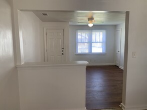 9324 Phillip Ave, Unit 9324 in Norfolk, VA - Building Photo - Building Photo