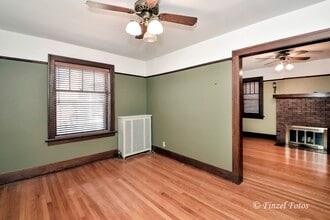 71 N Williams St in Crystal Lake, IL - Building Photo - Building Photo