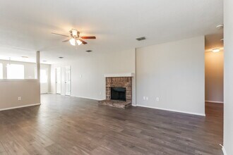 1968 Riverchase Ln in Justin, TX - Building Photo - Building Photo