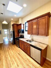 572 Jersey Ave in Jersey City, NJ - Building Photo - Building Photo