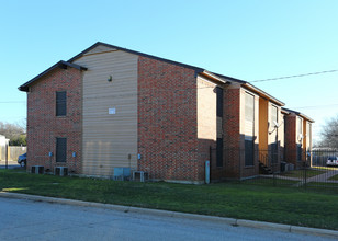 Bonnie Royal in Fort Worth, TX - Building Photo - Building Photo