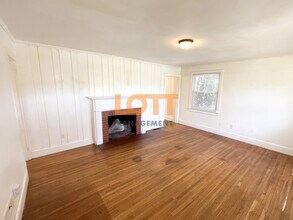 216 Mountain View Cir in Greenville, SC - Building Photo - Building Photo
