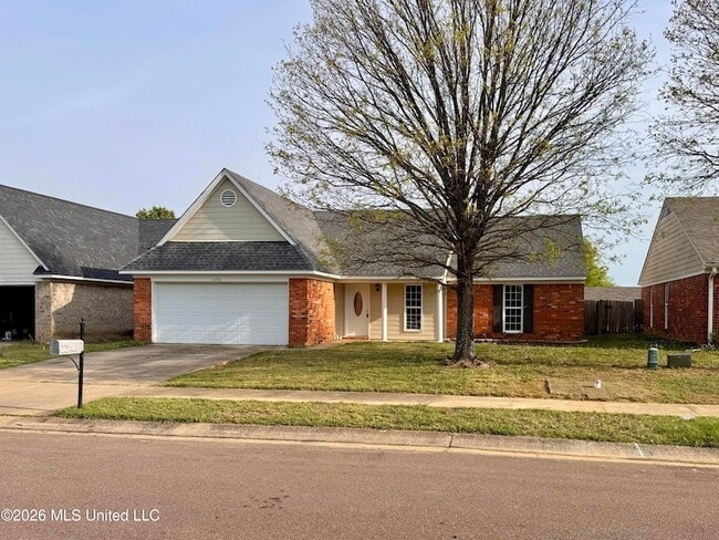 1696 Cherry Creek Dr in Southaven, MS - Building Photo - Building Photo