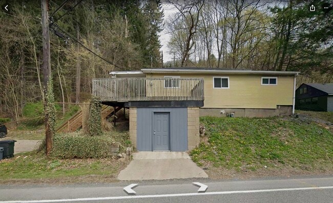 319 Camp Horne Rd in Pittsburgh, PA - Building Photo - Building Photo