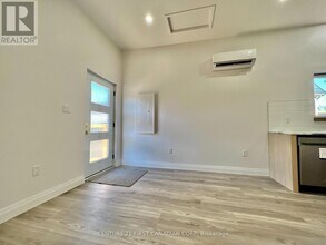 166 Central Ave in London, ON - Building Photo - Building Photo