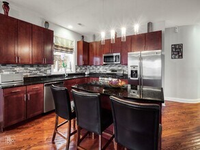 3610 S Ellis Ave in Chicago, IL - Foto de edificio - Building Photo