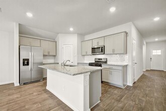 210 Briggs Ln in San Marcos, TX - Building Photo - Building Photo