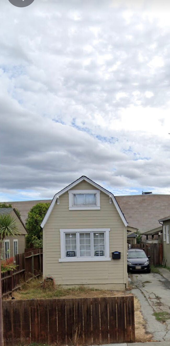 property at 372 6th Ave