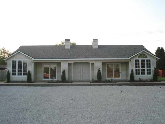 property at 105 Hodge St
