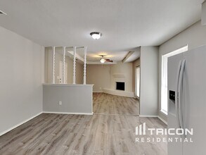 6007 Big Springs Dr in Arlington, TX - Foto de edificio - Building Photo