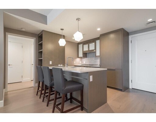 100 Lovejoy Wharf in Boston, MA - Building Photo - Building Photo