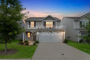 9346 Creedmore Hills Dr in Charlotte, NC - Building Photo