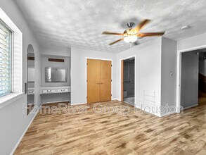 3414 Avenue K 1/2 in Santa Fe, TX - Building Photo - Building Photo