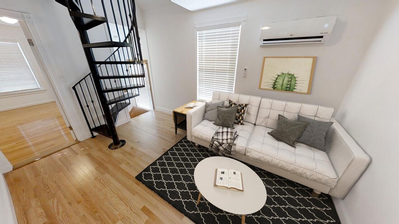 17 Kingman Rd in Somerville, MA - Foto de edificio