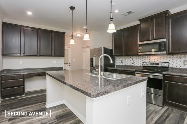 233 Klinetop Dr in Mcdonough, GA - Foto de edificio - Building Photo