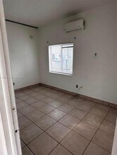 911 NE 5th Ave in Homestead, FL - Building Photo - Building Photo