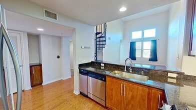 12688 Chapman Ave in Garden Grove, CA - Foto de edificio - Building Photo