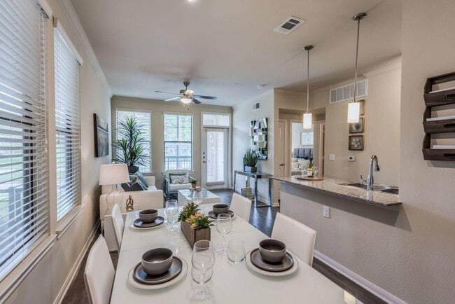 Heights West 11th in Houston, TX - Building Photo - Building Photo