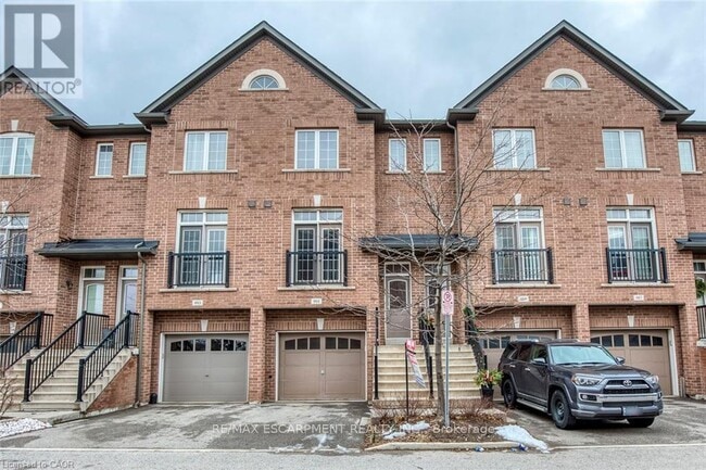 property at 991 Reimer Common