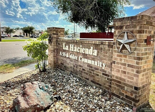 2302 Zinnia St in Mission, TX - Foto de edificio - Building Photo