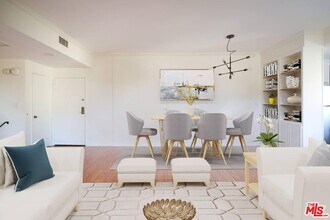 832 Palm Ave in West Hollywood, CA - Building Photo - Building Photo