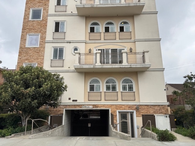 property at 11501 Hatteras St