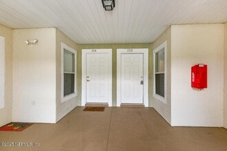 7920 Merrill Rd in Jacksonville, FL - Building Photo - Building Photo