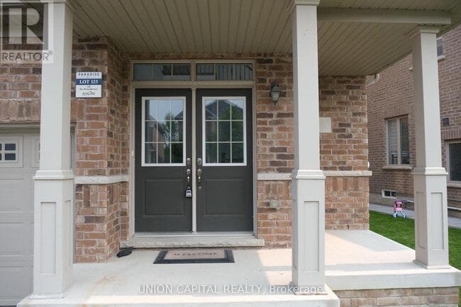 168 Roy Harper Ave in Aurora, ON - Building Photo - Building Photo