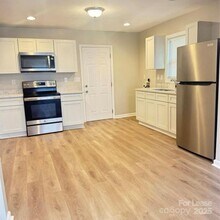 6817 Deanwood Pl in Charlotte, NC - Building Photo - Building Photo