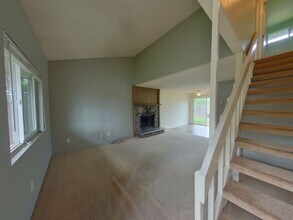 1455 R St-Unit -1455 in Springfield, OR - Building Photo - Building Photo