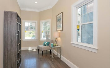 47 Alpine St, Unit 1 in Boston, MA - Building Photo - Building Photo