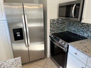 710 Bayou Ave in Tarpon Springs, FL - Building Photo - Building Photo