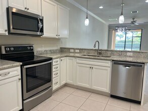 13565 Piero St in Venice, FL - Building Photo - Building Photo