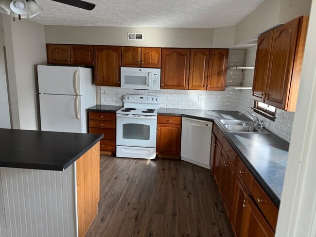 426 S Jefferson St in Trenton, IL - Building Photo - Building Photo
