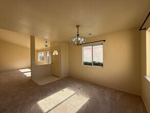 2422 Acacia St in Santa Maria, CA - Building Photo - Building Photo