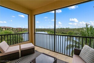 9735 Acqua Ct in Naples, FL - Building Photo