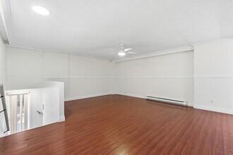 12990-12972 72 Ave in Surrey, BC - Building Photo - Building Photo